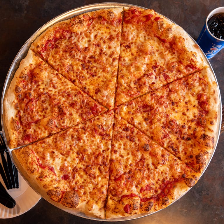 Delicious Italian Eats: Pizza, Pasta, and More